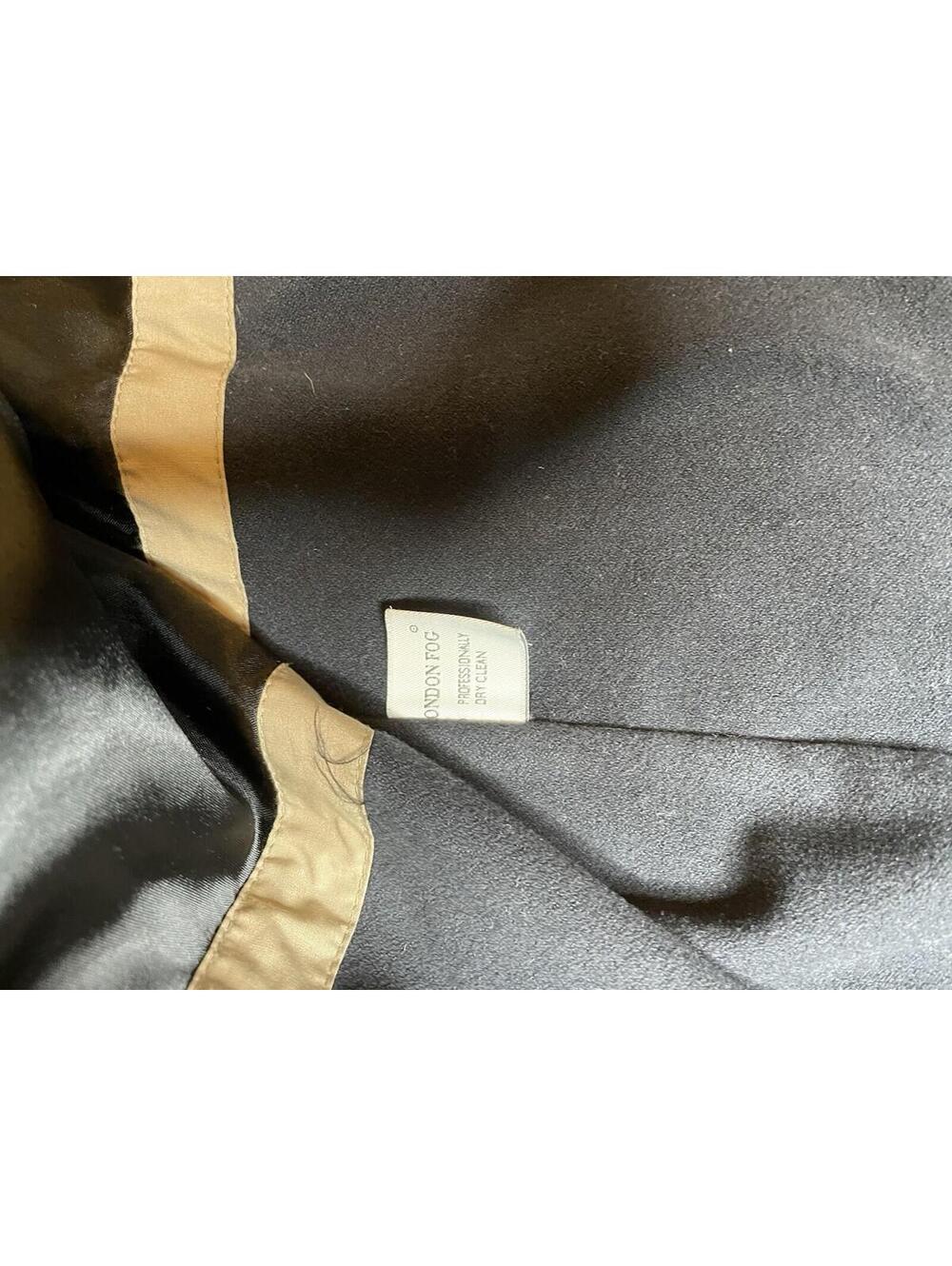 London Fog Brand Coat Is A Size 42 Long Belonging To A Brand Known For Its Class